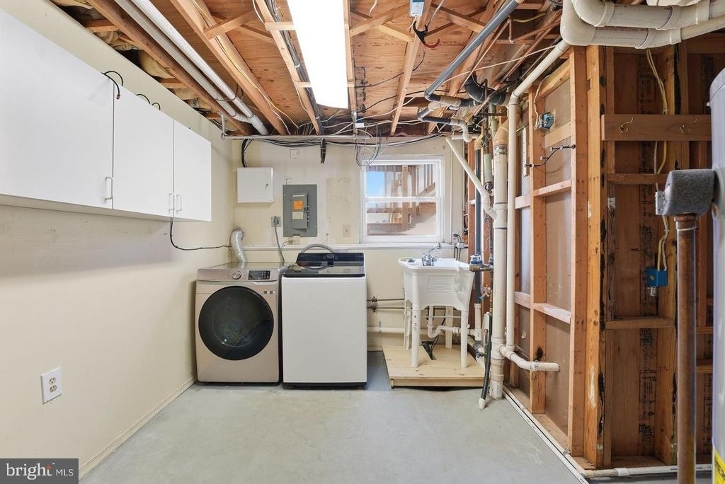7916 Frye Road - Photo 19