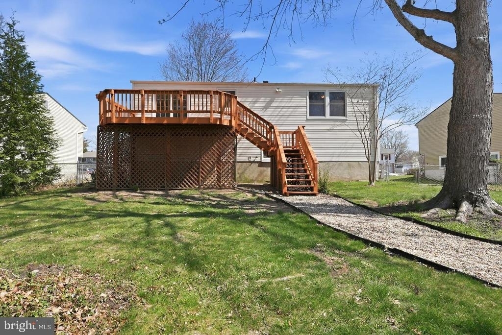 7916 Frye Road - Photo 22