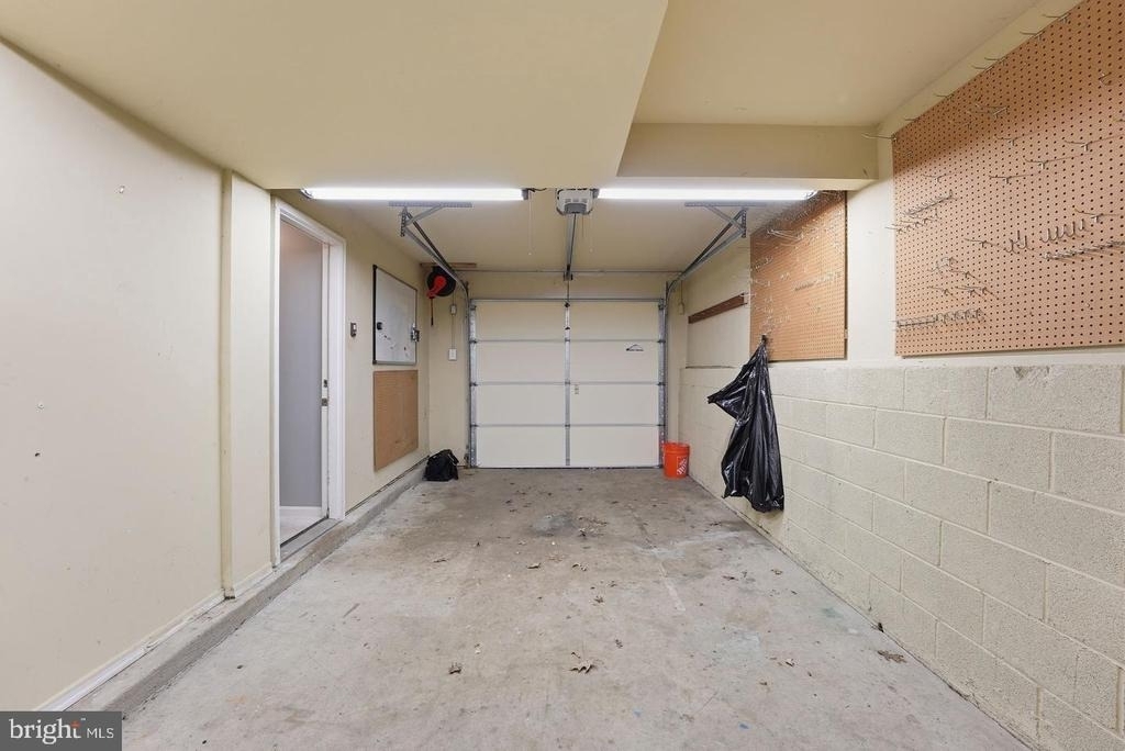 7916 Frye Road - Photo 20