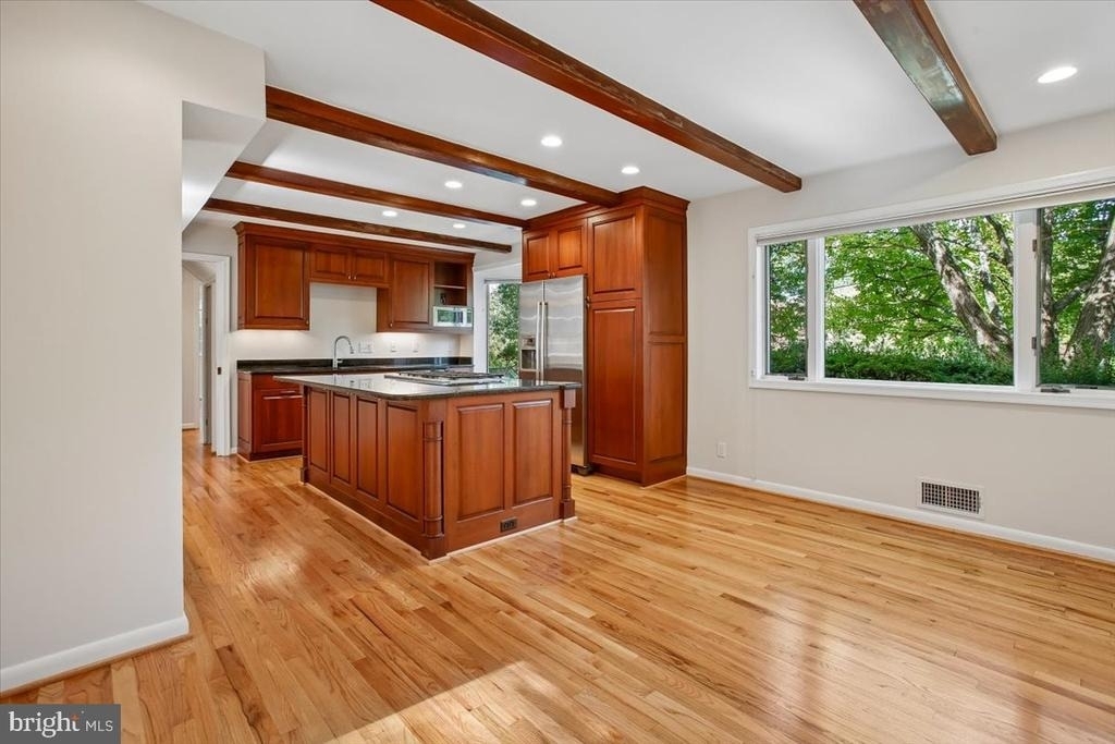 6717 Weaver Avenue - Photo 17