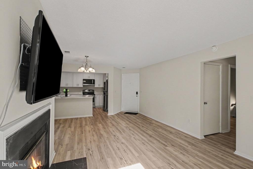 1504 Summerchase Court - Photo 4