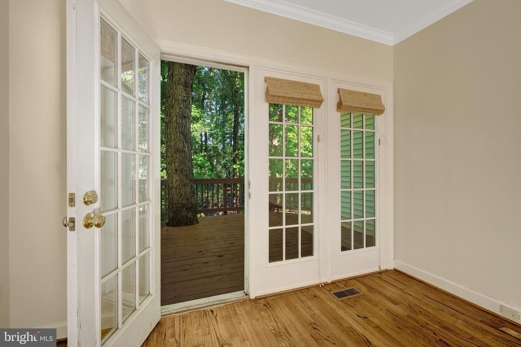 10898 Featherfield Court - Photo 14