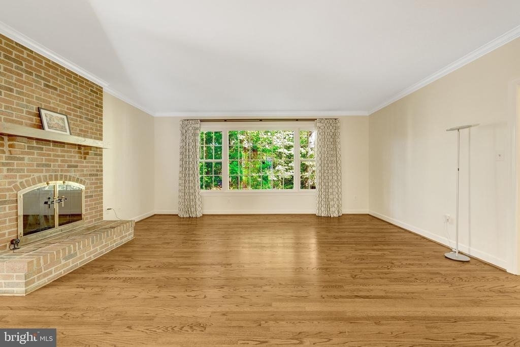 10898 Featherfield Court - Photo 11