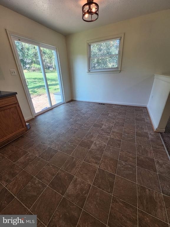 294 East Street - Photo 3