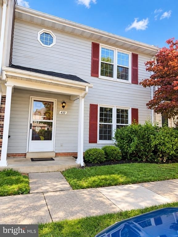 410 Forest Court - Photo 1