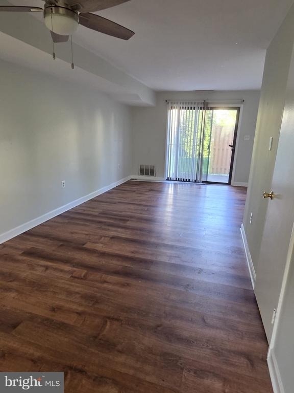 11126 Snug Haven Lane - Photo 2