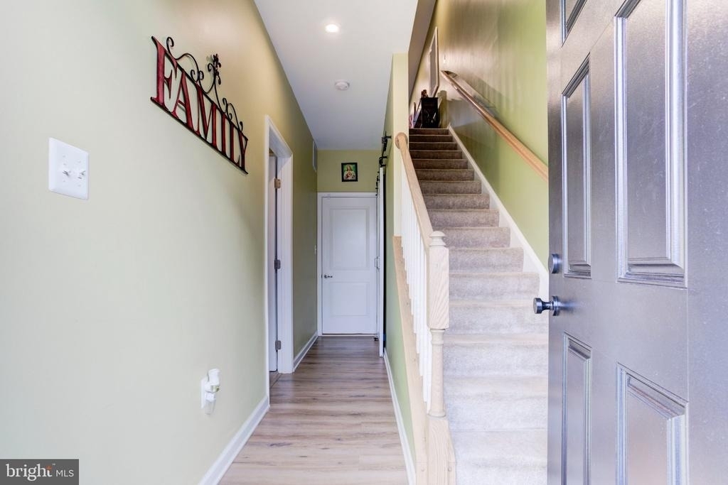 1309 Trestle Drive - Photo 2