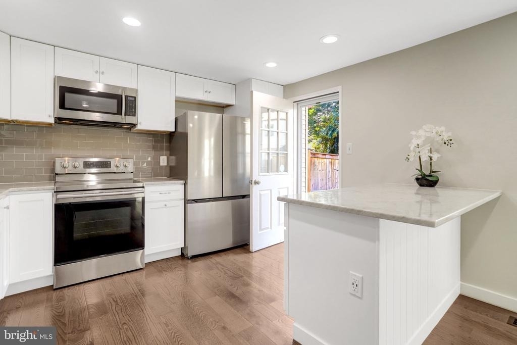 321 Gundry - Photo 4
