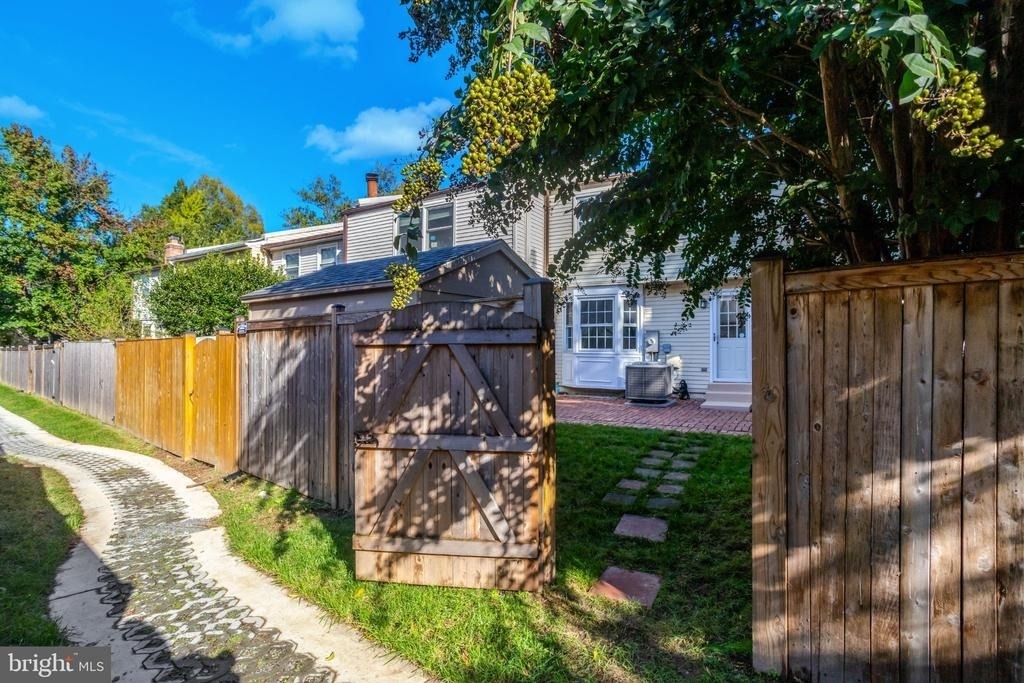 321 Gundry - Photo 54