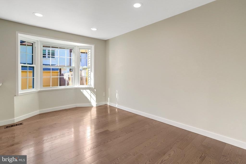 321 Gundry - Photo 9