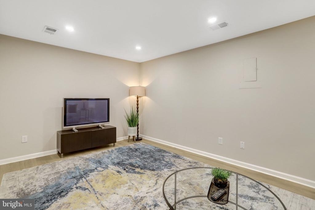 321 Gundry - Photo 41
