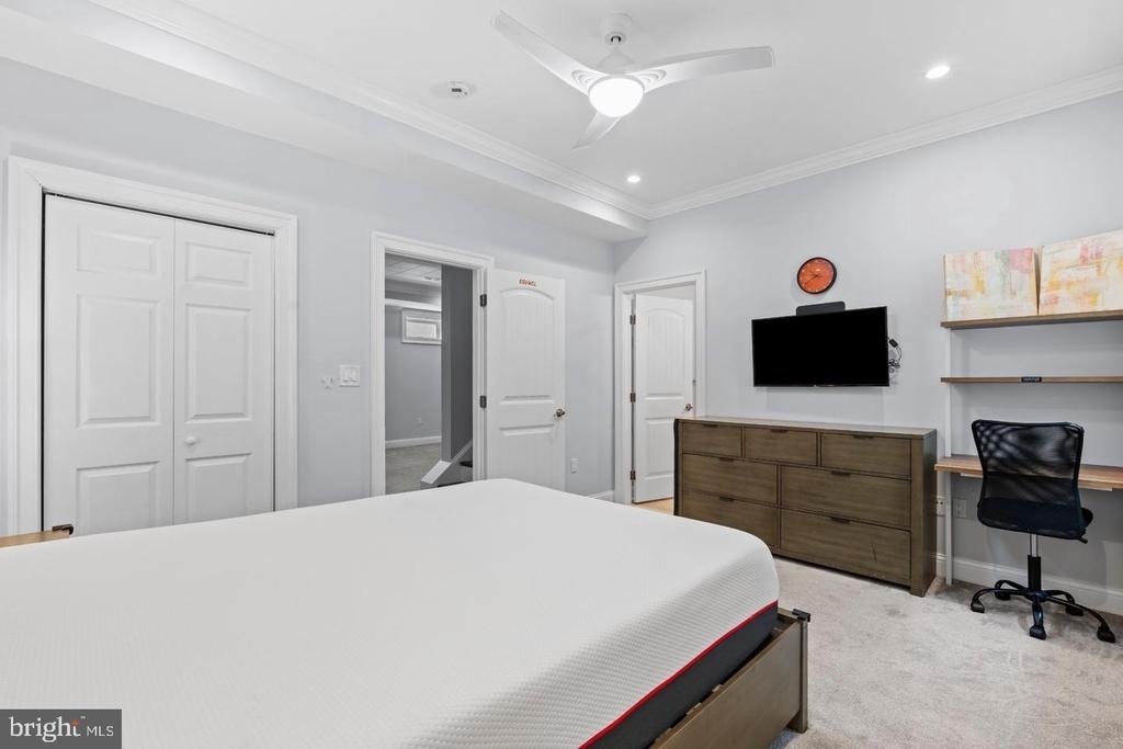2116 N Culpeper Street - Photo 18