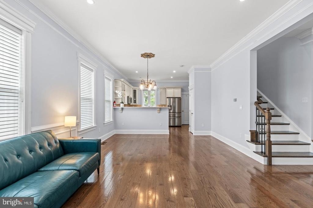 2116 N Culpeper Street - Photo 3