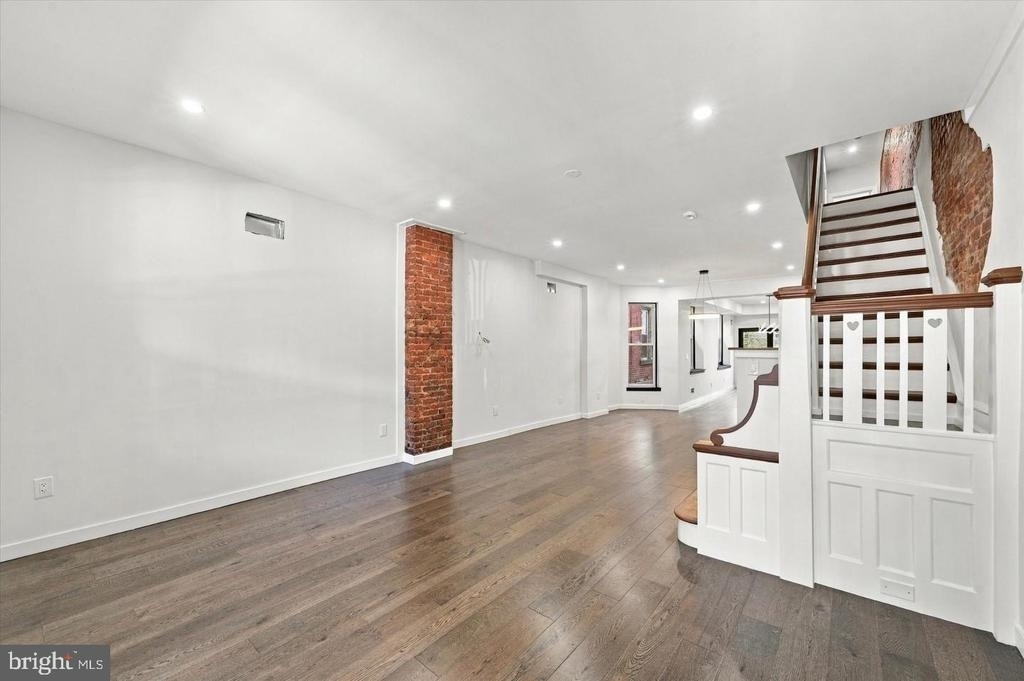 531 S 55th Street - Photo 2