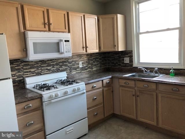 5965 Reach Street - Photo 0