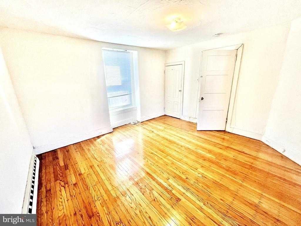 1905 Spring Garden Street - Photo 11