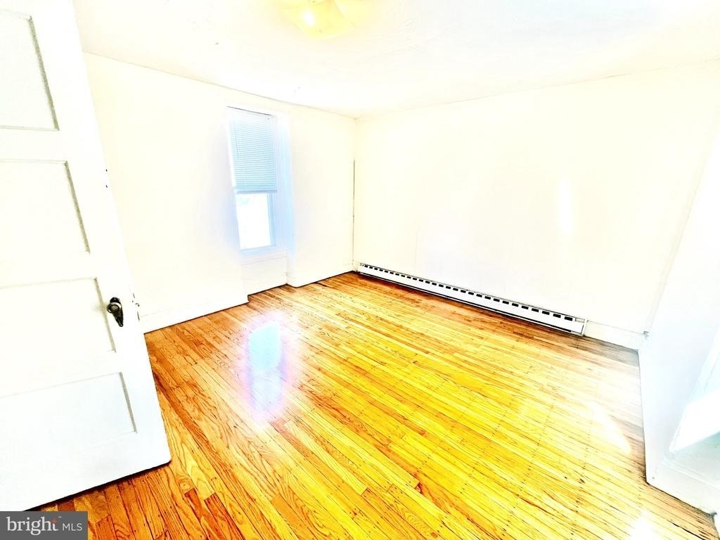 1905 Spring Garden Street - Photo 9