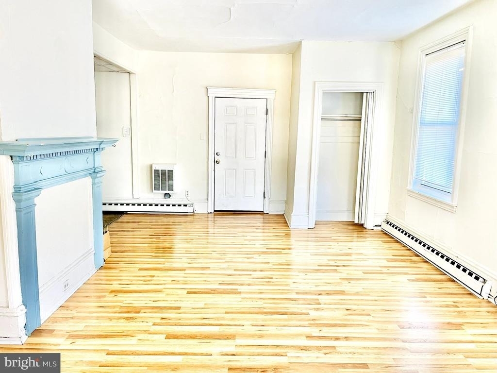 1905 Spring Garden Street - Photo 7