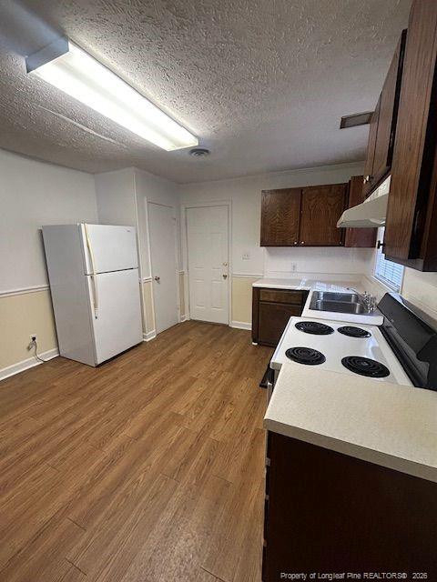 1005 N Elm Street - Photo 3