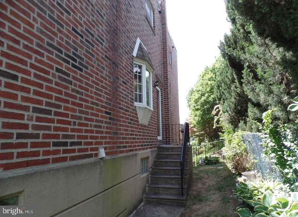 1010 Strahle Street - Photo 1