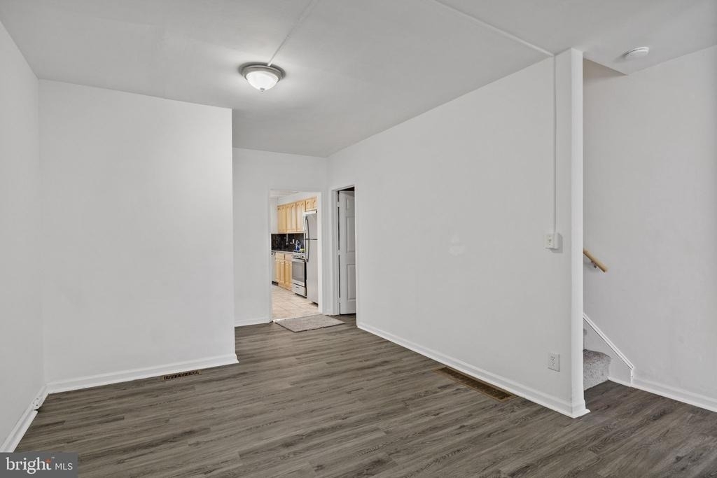 206 Baldwin Street - Photo 4