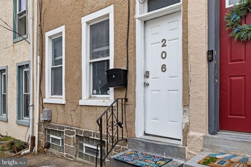 206 Baldwin Street - Photo 32