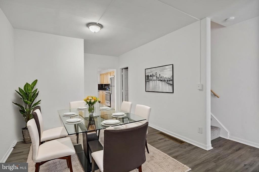 206 Baldwin Street - Photo 3