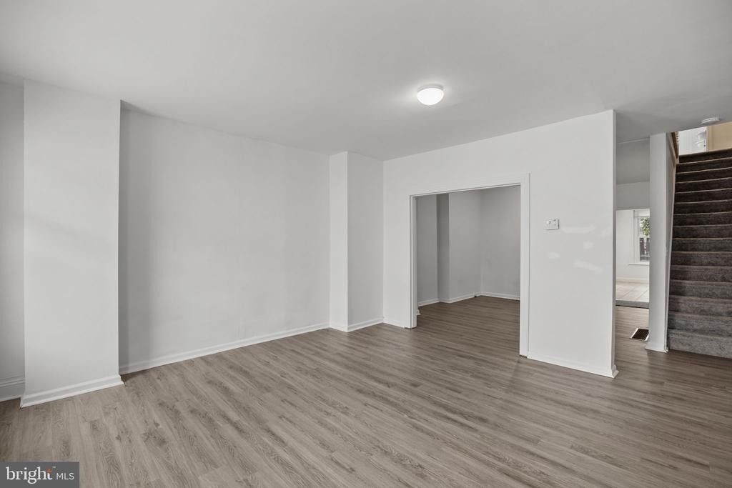 206 Baldwin Street - Photo 1