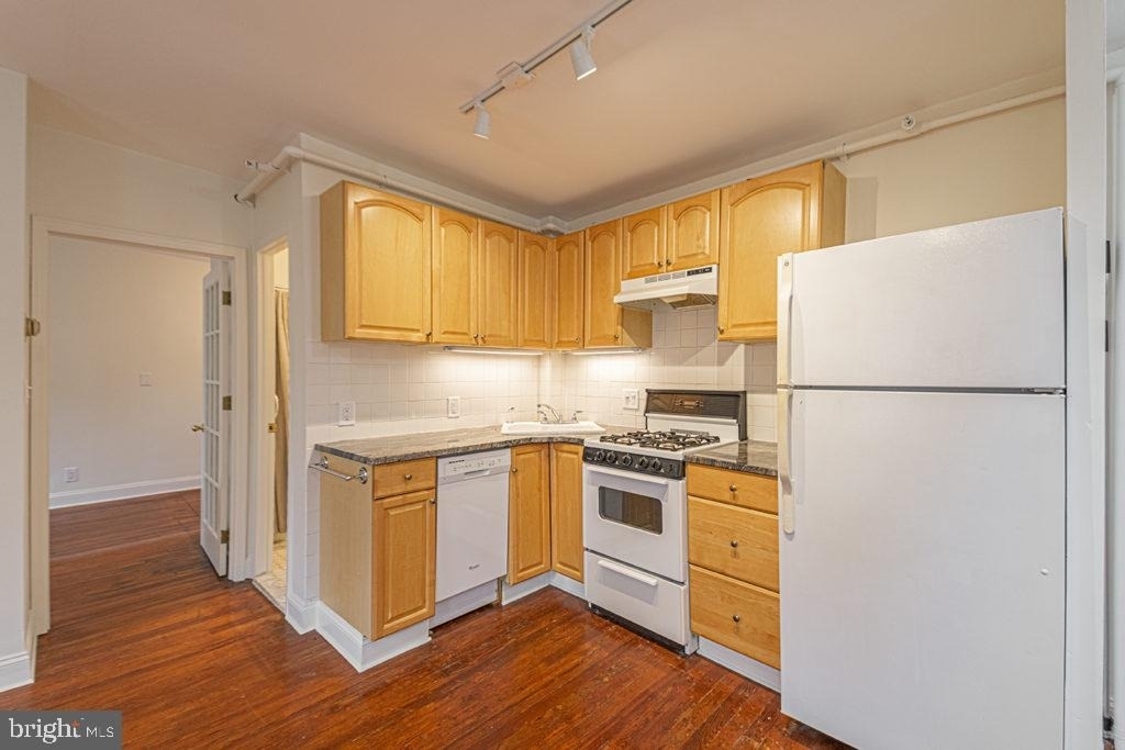 403 S 23rd Street - Photo 1