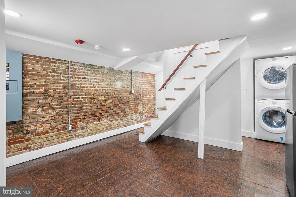 1222 Chancellor Street - Photo 9