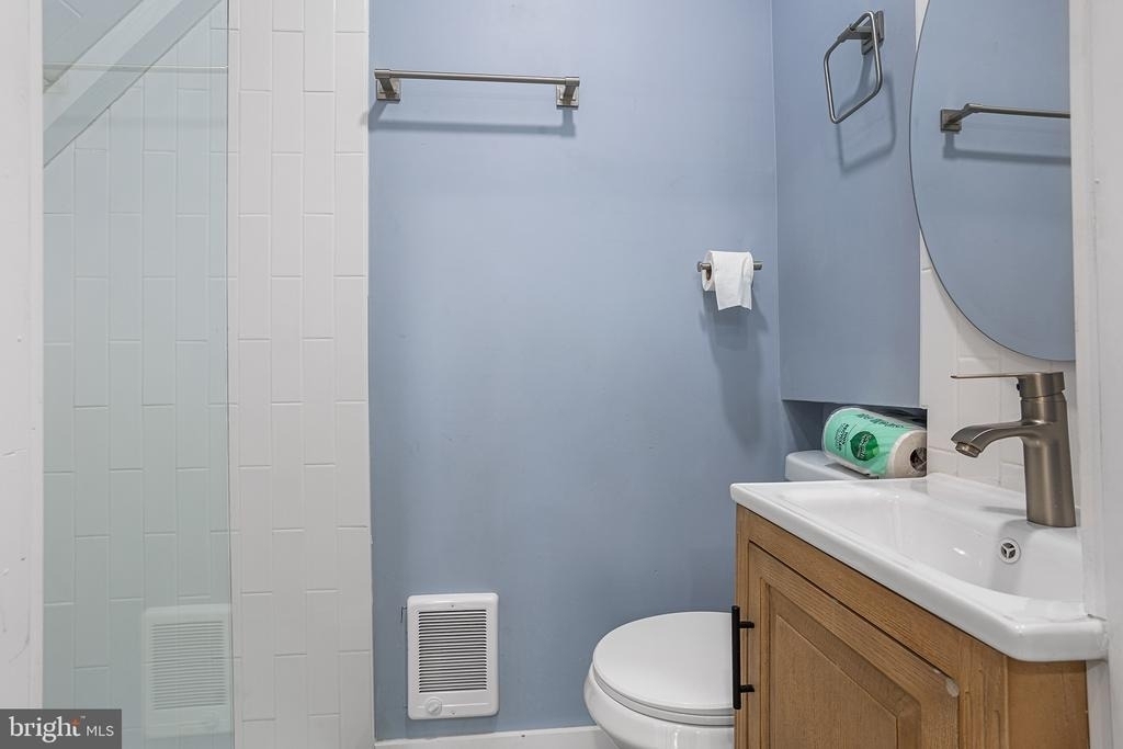 1222 Chancellor Street - Photo 4