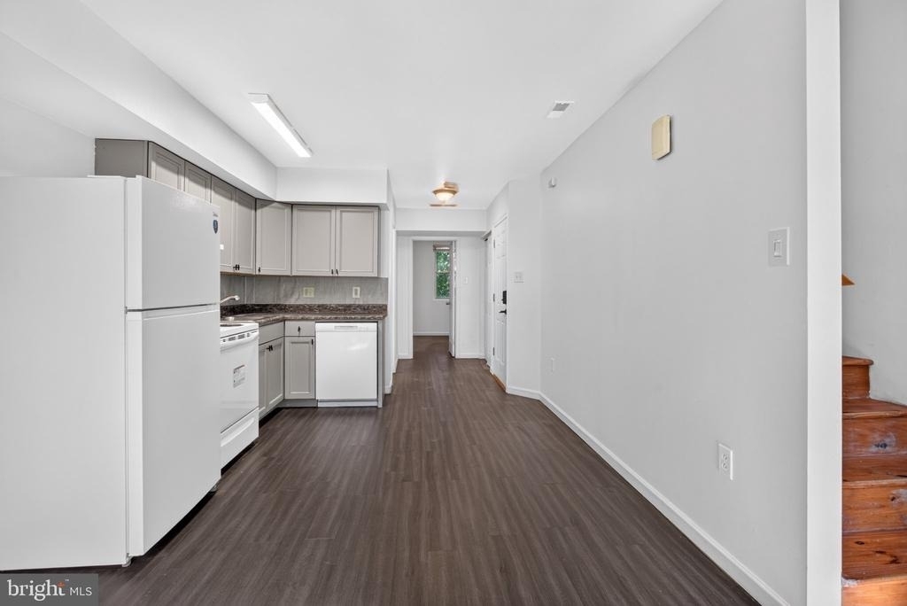 1537 W Stiles Street - Photo 16