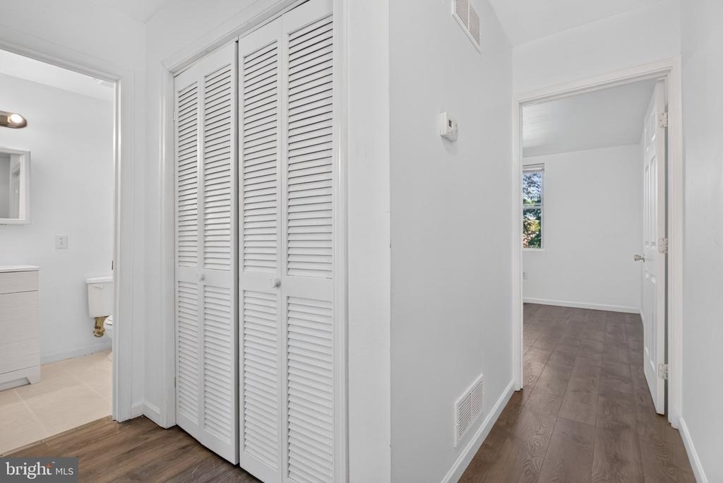 1537 W Stiles Street - Photo 10