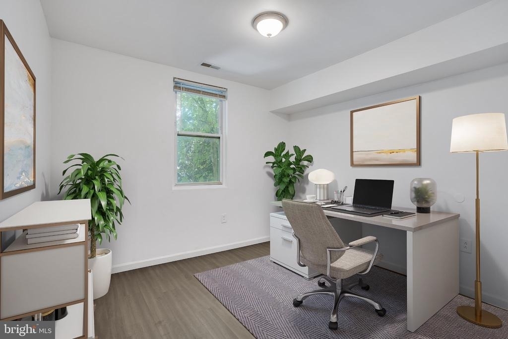 1537 W Stiles Street - Photo 5