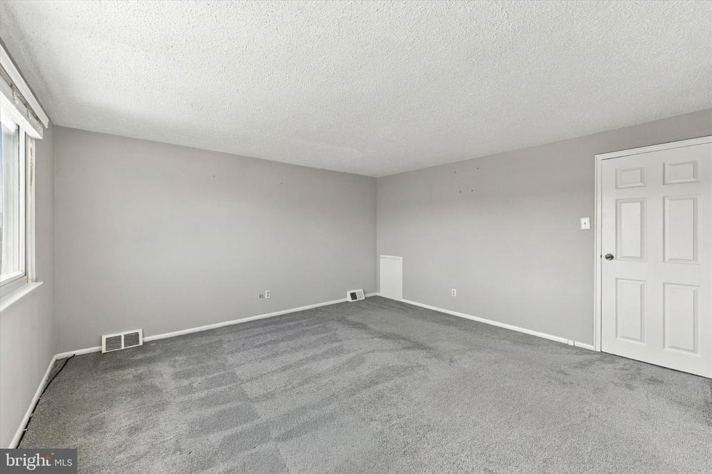 10816 Harrow Road - Photo 16