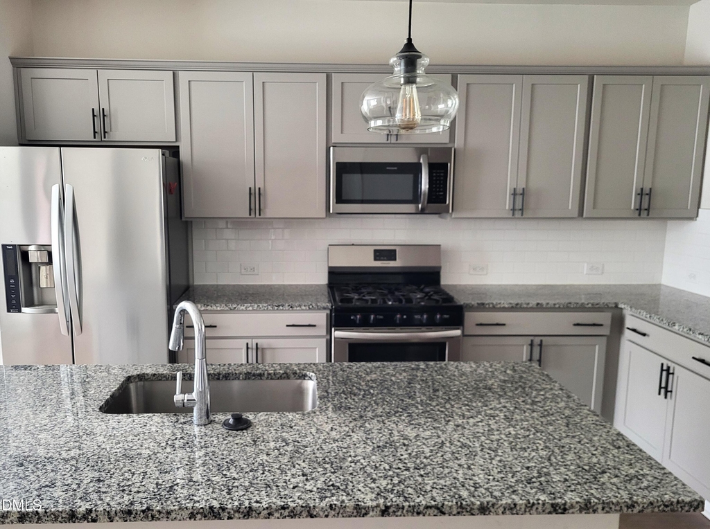 861 S Franklin Street - Photo 3
