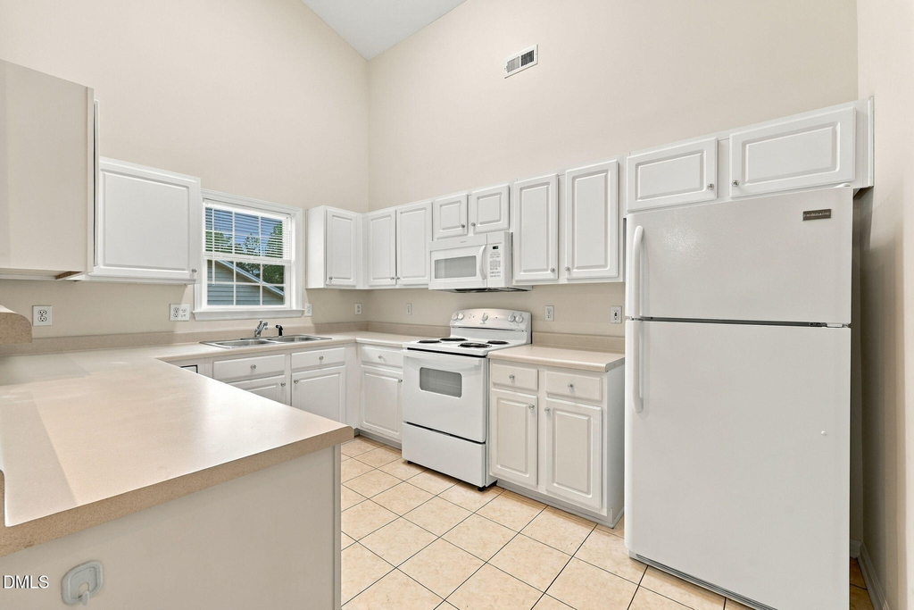 85 Brookmere Drive - Photo 13