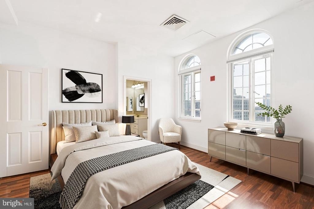 1512 Spruce Street - Photo 8