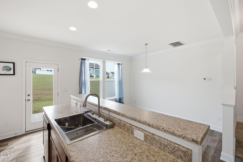 227 E Porthaven Way - Photo 8