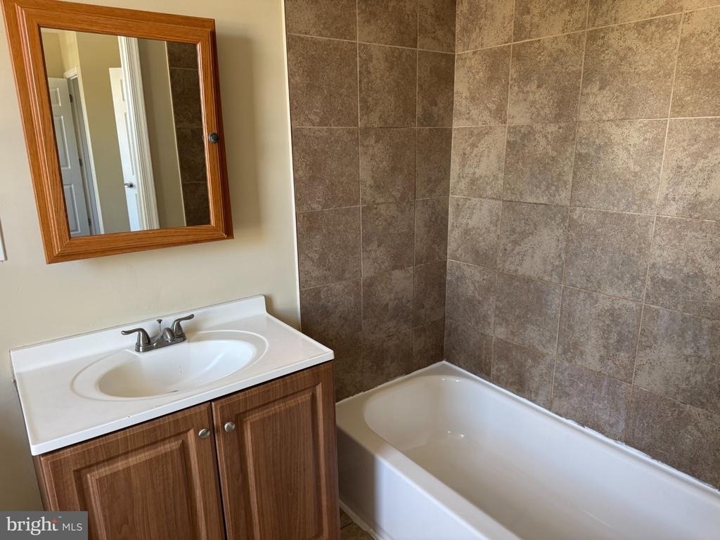 410 Folcroft Avenue - Photo 10