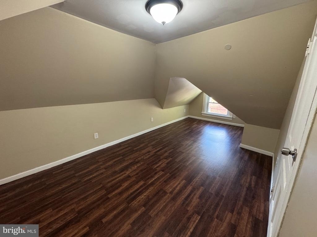 410 Folcroft Avenue - Photo 12
