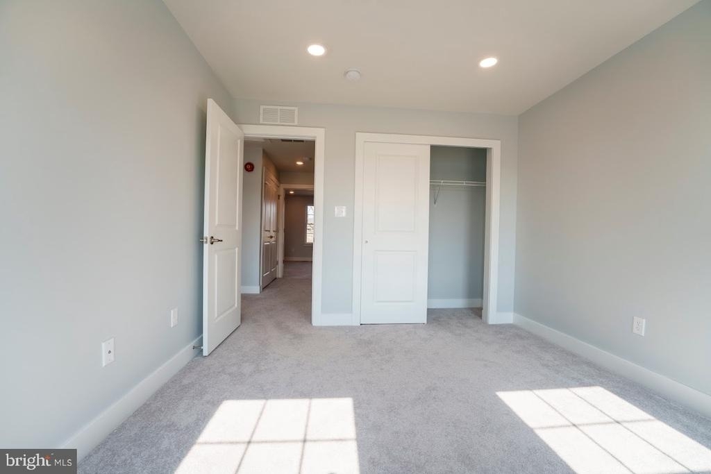 259 Red Leaf Lane - Photo 32