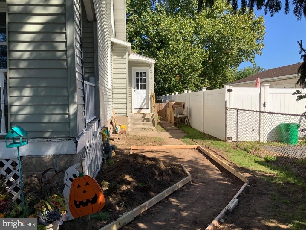 811 Washington Avenue - Photo 2