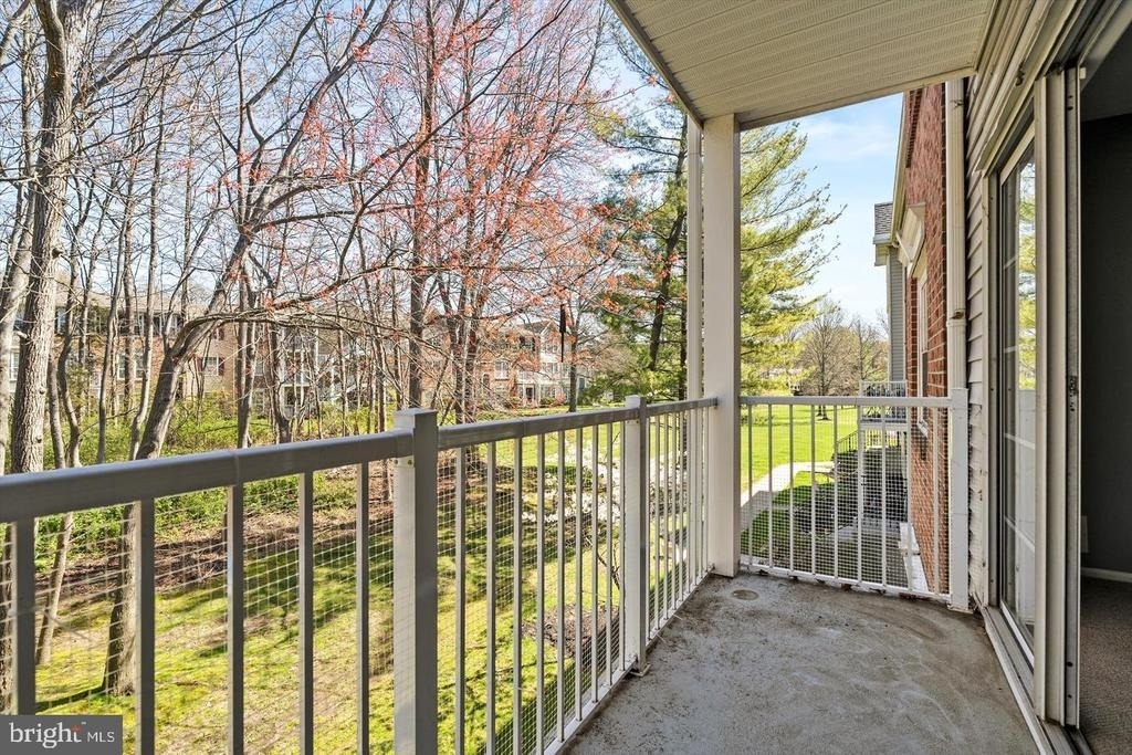 18 Versailles Court - Photo 21