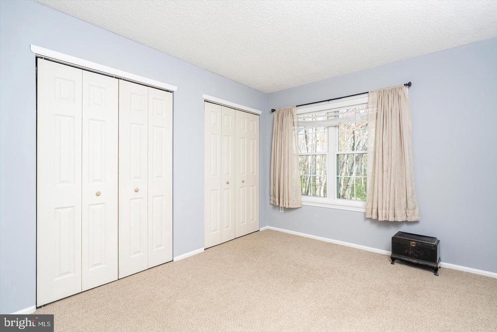 18 Versailles Court - Photo 15