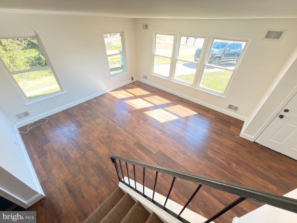 12 Corona Court - Photo 4