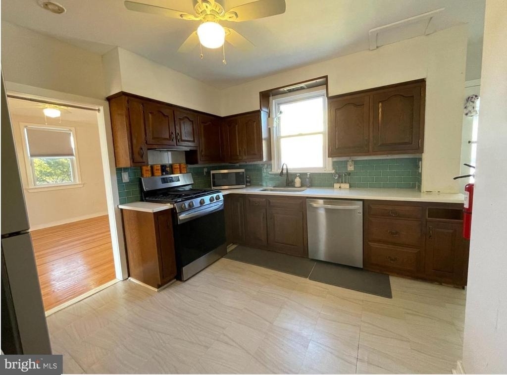 4705 Camden Avenue - Photo 5