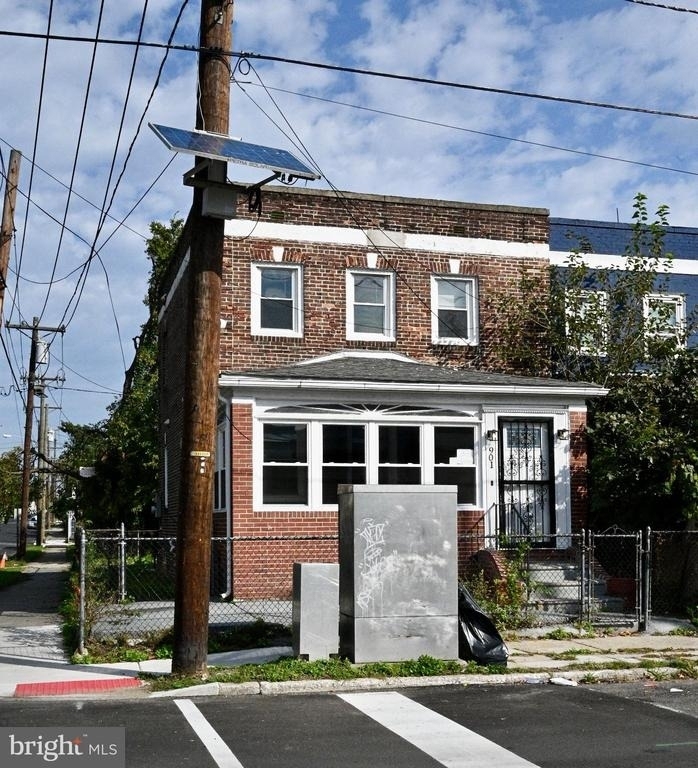 901 Fairview Street - Photo 3