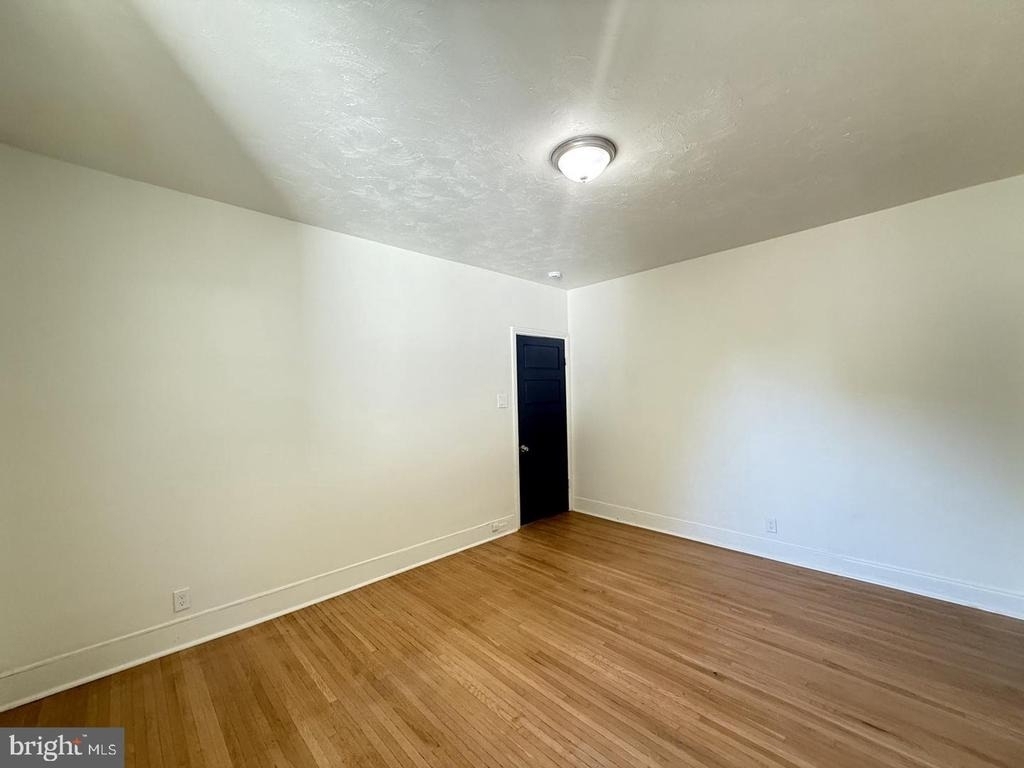 116 E Broad Street - Photo 15