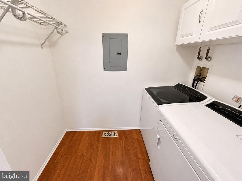 1605 Woodhollow Drive - Photo 9